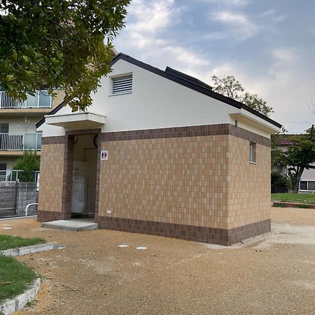 Apartament ザミッキーカールトン井尻102 Shiobaru Zewnętrze zdjęcie